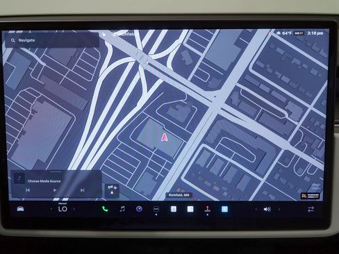 Used 2023 Tesla Model S Plaid image 34