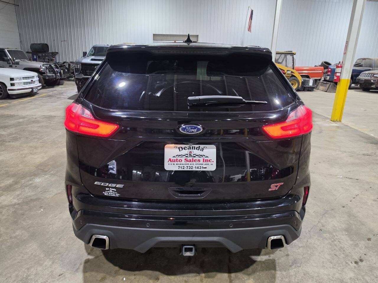 Used 2019 Ford Edge ST w/ Convenience Package AWD/4WD image 9