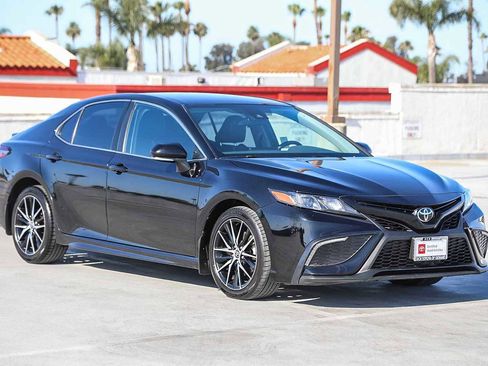 Certified 2023 Toyota Camry SE w/ Protection Package (Q2) (TMS) FWD image 4