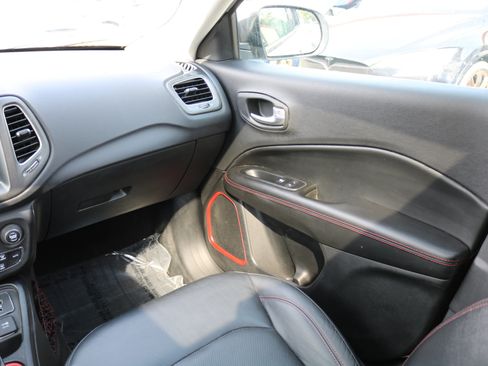 Used 2017 Jeep Compass Trailhawk w/ Leather Interior Group image 30