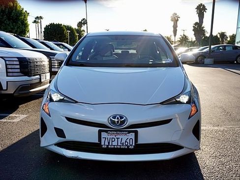 Used 2016 Toyota Prius Four FWD image 13