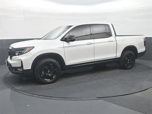 Used 2025 Honda Ridgeline Black Edition image 4