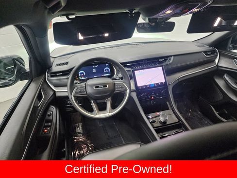 Certified 2025 Jeep Grand Cherokee Limited AWD/4WD image 28