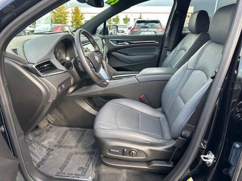 Used 2024 Buick Enclave Essence w/ Sport Touring Edition image 12