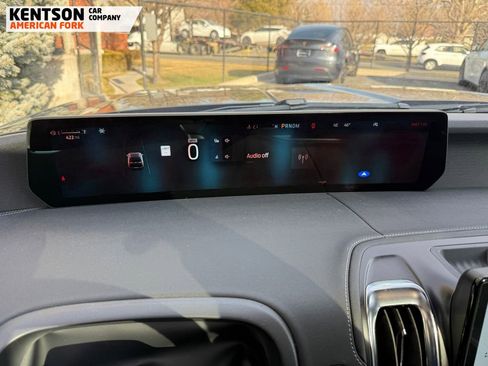 Used 2025 Ford Expedition Max Platinum w/ Platinum Ultimate Package image 17