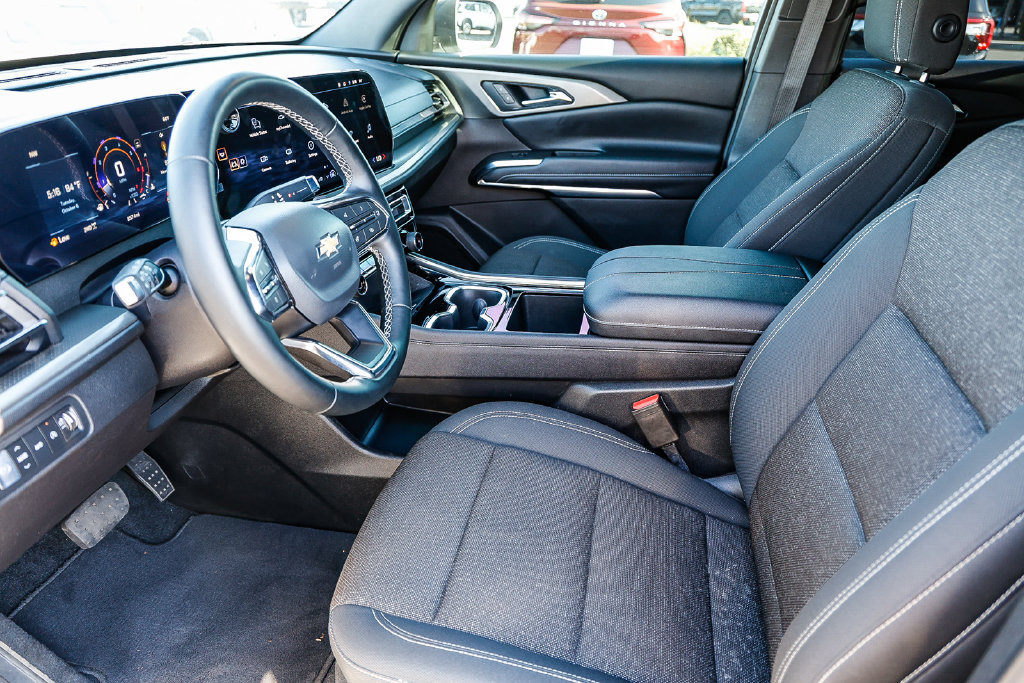 Used 2026 Chevrolet Traverse LT AWD/4WD image 42