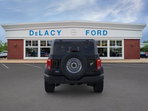 New 2025 Ford Bronco Base image 5