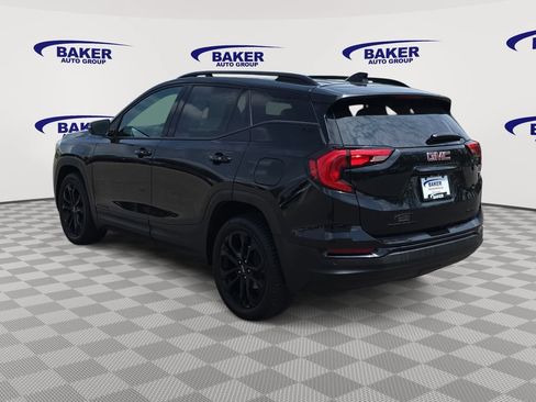 Used 2021 GMC Terrain SLT w/ Infotainment Package II AWD/4WD image 7