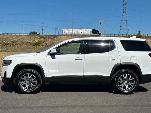 Used 2022 GMC Acadia SLE FWD image 6