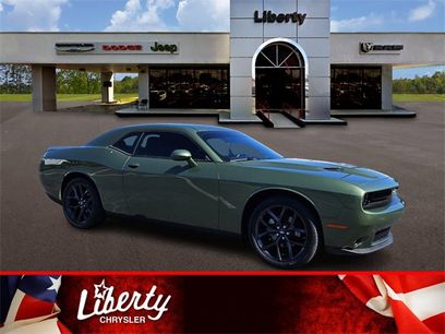 Used 2022 Dodge Challenger SXT w/ Blacktop Package