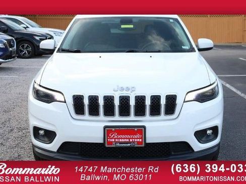 Used 2019 Jeep Cherokee Latitude Plus w/ Comfort/Convenience Group AWD/4WD image 1