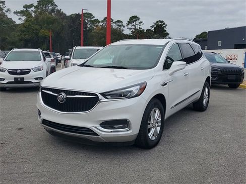 Used 2018 Buick Enclave Essence image 5