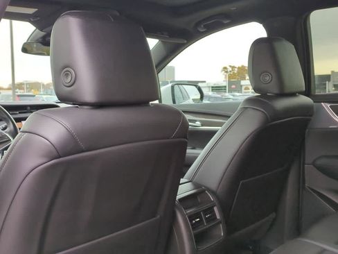 Used 2023 Cadillac XT5 Sportv image 17