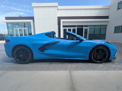 Used 2022 Chevrolet Corvette Stingray Premium Cpe w/ Z51 Performance Package RWD image 15