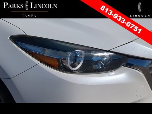 Used 2017 MAZDA MAZDA3 Touring w/ Popular Equipment Package image 6