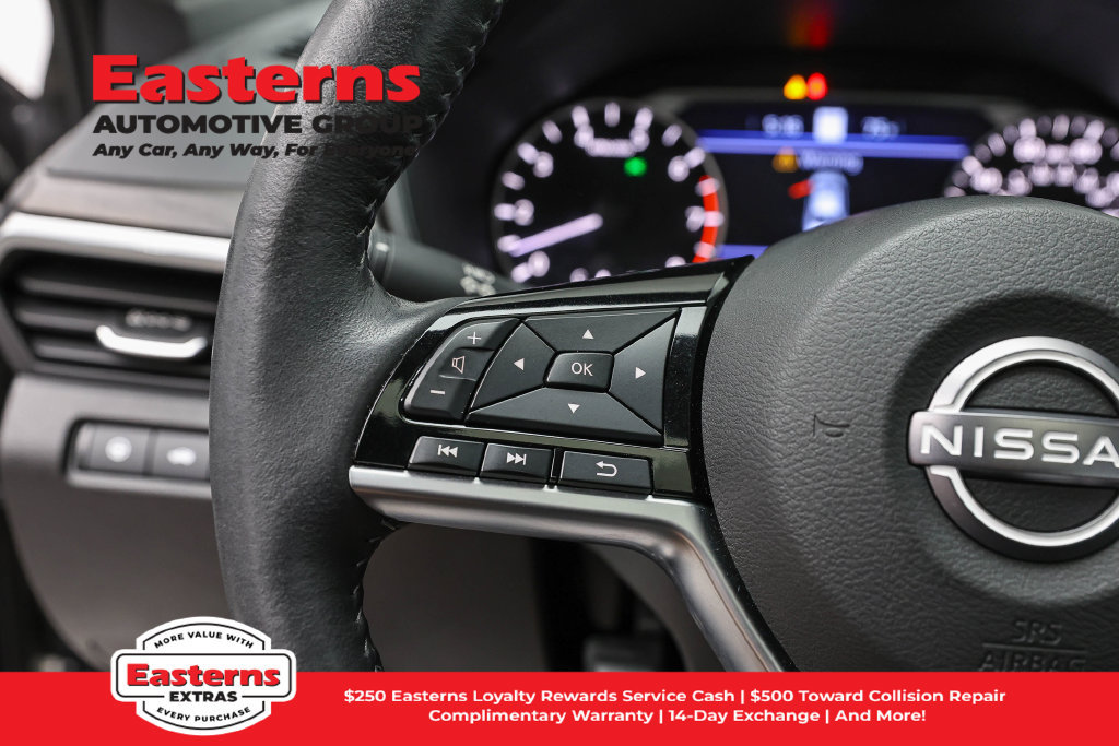 Used 2023 Nissan Altima 2.5 SL AWD/4WD image 16