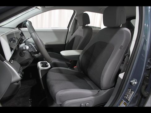 Certified 2024 Hyundai Ioniq 5 SEL RWD image 5