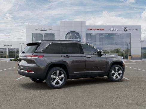 New 2026 Jeep Grand Cherokee Limited AWD/4WD image 4