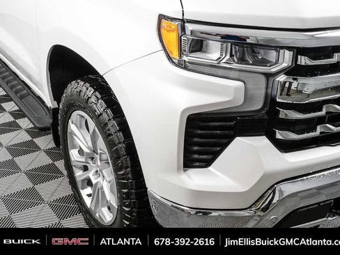 Used 2024 Chevrolet Silverado 1500 LTZ w/ LTZ Premium Package AWD/4WD image 35