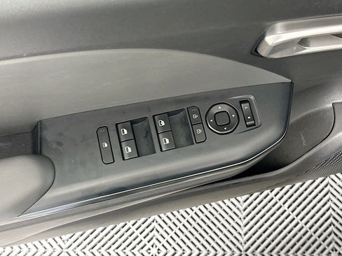 Used 2025 Kia K4 FWD image 15