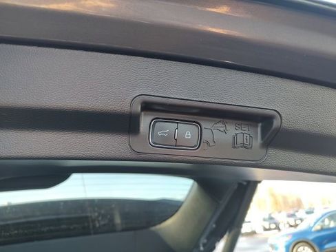 Certified 2023 Ford Explorer XLT w/ Equipment Group 202A image 37