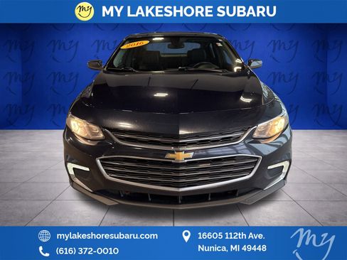 Used 2016 Chevrolet Malibu LT w/ Leather Package image 2