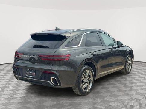 Used 2025 Genesis GV70 2.5T AWD/4WD image 4