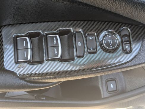 Used 2022 Honda Accord Sport image 12
