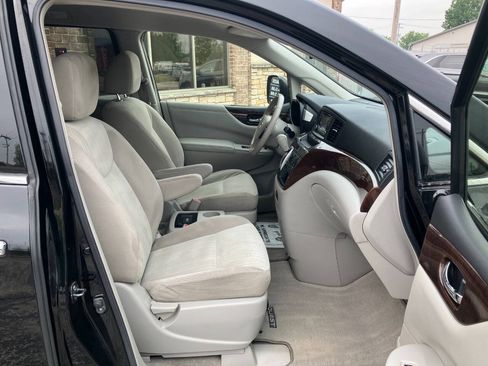 Used 2016 Nissan Quest SV FWD image 14