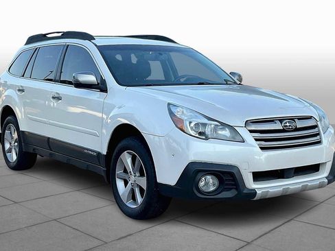Used 2013 Subaru Outback 2.5i Limited w/ Special Appearance Pkg image 2