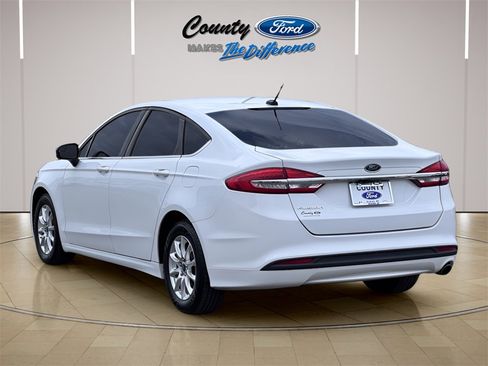 Used 2017 Ford Fusion S image 22