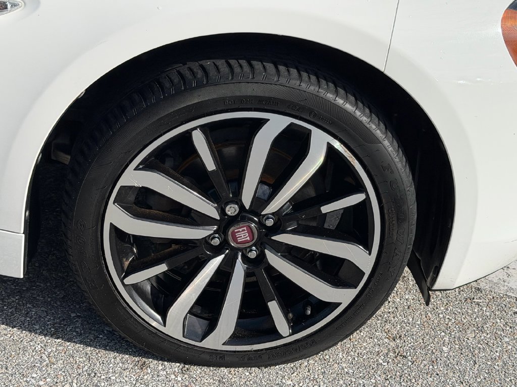 Used 2019 FIAT 124 Spider RWD image 9