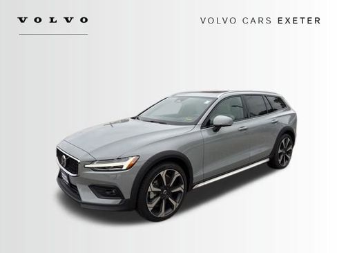 New 2026 Volvo V60 B5 Cross Country Ultra w/ Climate Package image 1