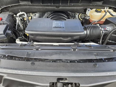 Used 2023 GMC Yukon Denali Ultimate AWD/4WD image 32