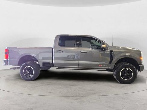 Certified 2025 Ford F350 Platinum w/ Tremor Off-Road Package AWD/4WD image 4