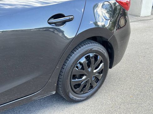 Used 2018 MAZDA MAZDA3 Sport FWD image 15