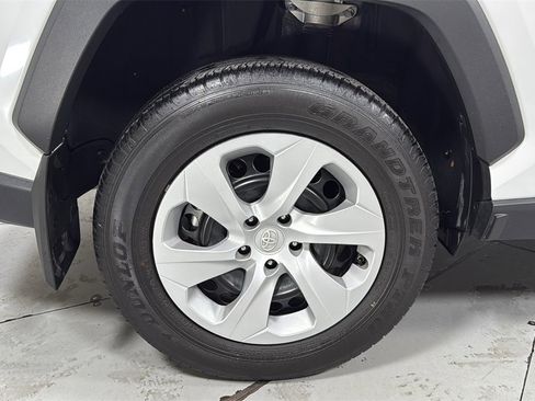 Certified 2024 Toyota RAV4 LE image 22