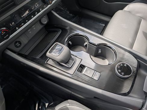 New 2026 Nissan Rogue SV AWD/4WD image 16