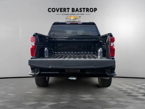 Certified 2025 Chevrolet Silverado 1500 Custom RWD image 6