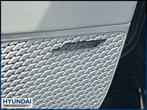 New 2026 Hyundai Elantra Limited FWD image 16