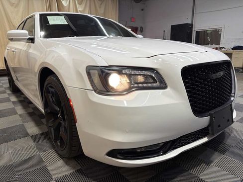 Used 2021 Chrysler 300 S RWD image 6