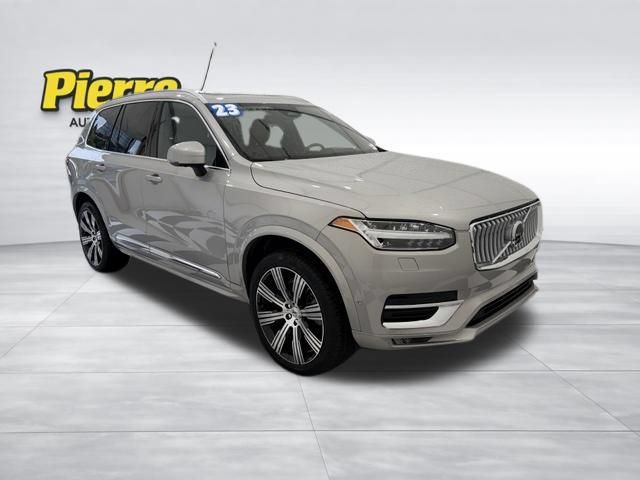 Used 2023 Volvo XC90 B6 Ultimate AWD/4WD image 7