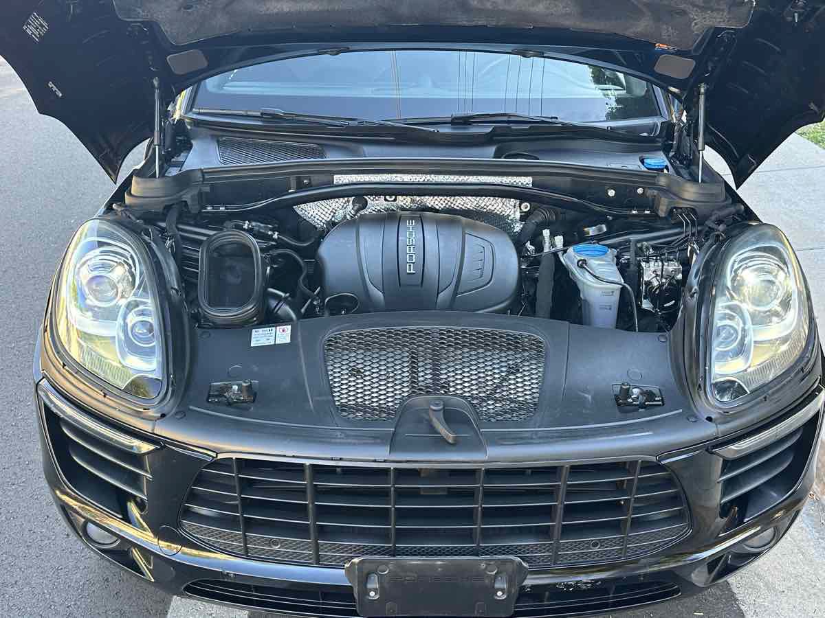 Used 2018 Porsche Macan AWD/4WD image 66