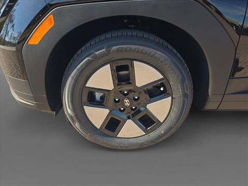 New 2026 Hyundai Santa Fe SE image 9