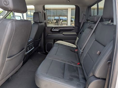 Used 2025 GMC Sierra 2500 SLT w/ SLT Convenience Package AWD/4WD image 26
