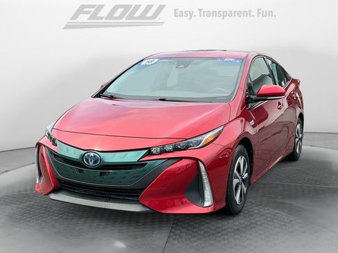 Used 2018 Toyota Prius Prime Plus FWD image 4