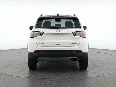 Used 2025 Jeep Compass Trailhawk w/ Trailer Tow Group AWD/4WD image 7