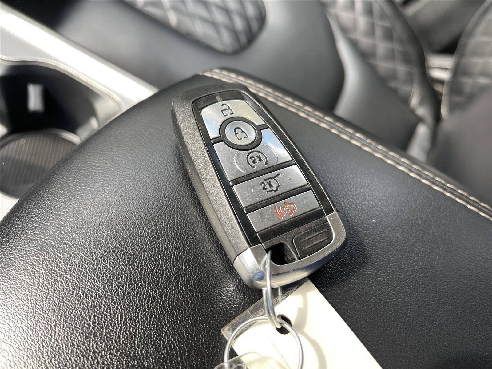 Used 2024 Ford Edge Titanium AWD/4WD image 45