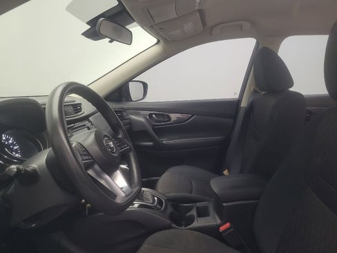 Used 2019 Nissan Rogue S FWD image 17
