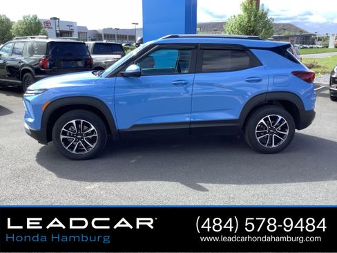 Used 2024 Chevrolet TrailBlazer LT w/ Driver Confidence Package AWD/4WD image 3